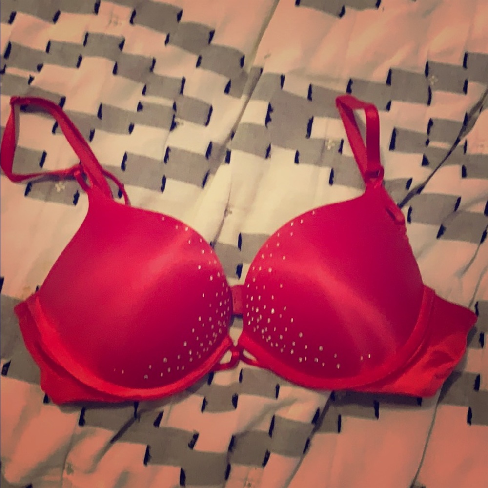 VS Bombshell Plunge Padded Push Up Bra